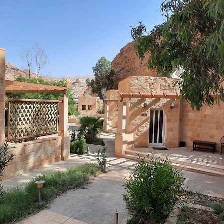 Afra Hot Springs Chalets At-Tafilah Exterior foto